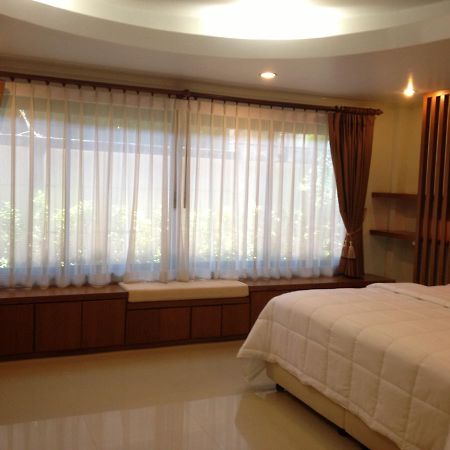 Ruankeaw Homestay Nai Harn Екстер'єр фото