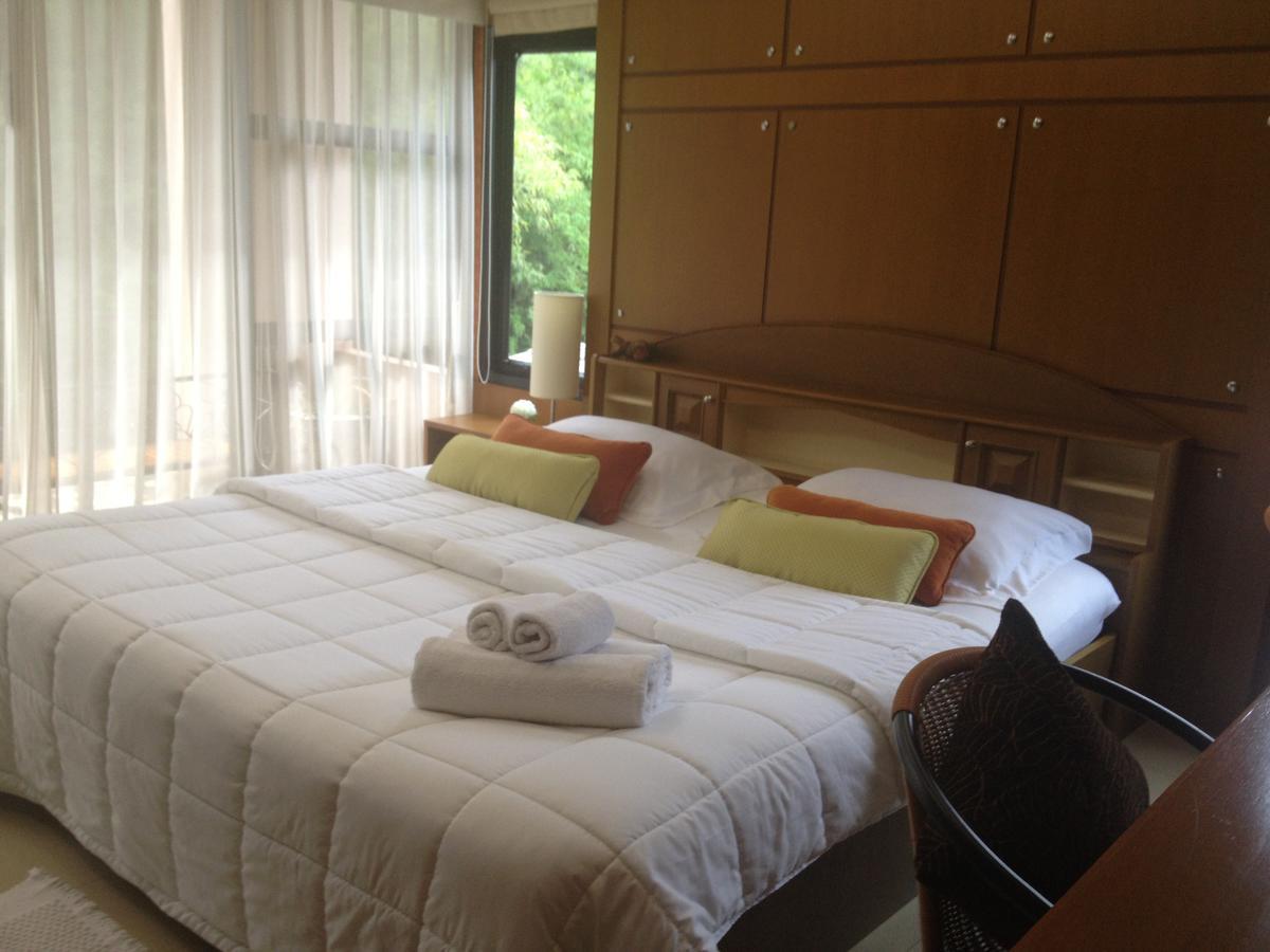 Ruankeaw Homestay Nai Harn Екстер'єр фото