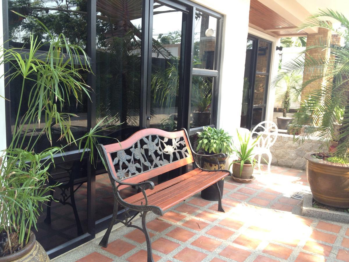 Ruankeaw Homestay Nai Harn Екстер'єр фото