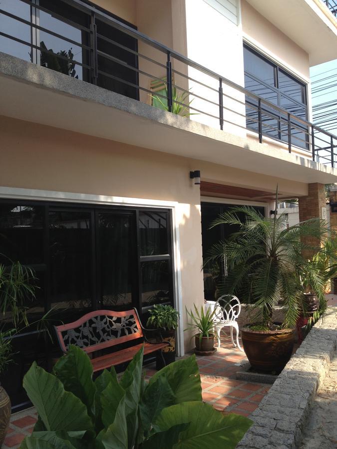 Ruankeaw Homestay Nai Harn Екстер'єр фото