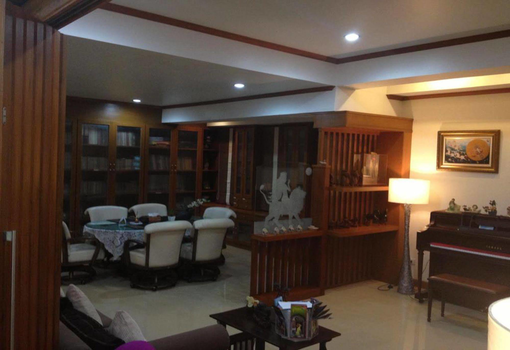Ruankeaw Homestay Nai Harn Екстер'єр фото