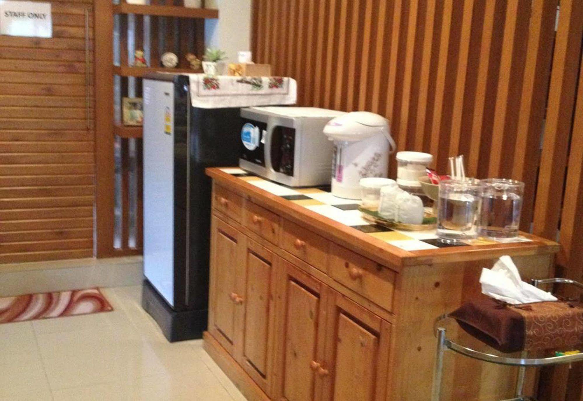 Ruankeaw Homestay Nai Harn Екстер'єр фото