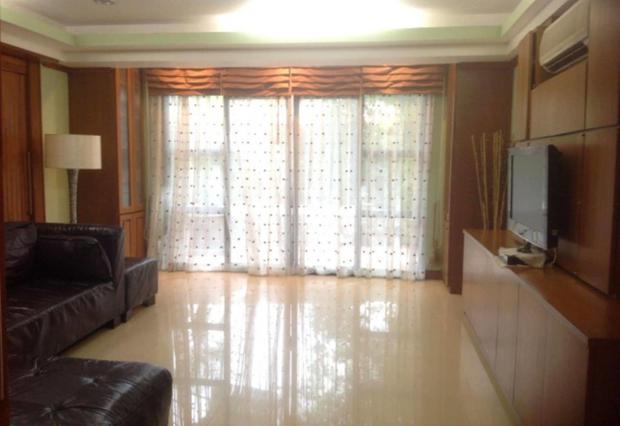 Ruankeaw Homestay Nai Harn Екстер'єр фото